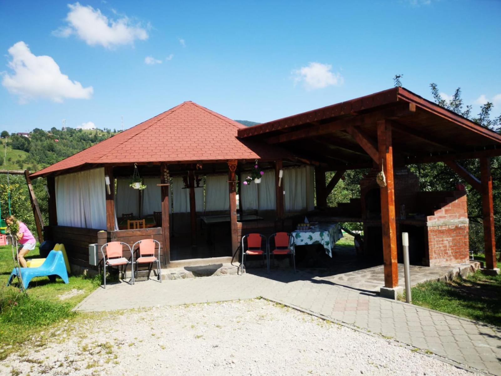 Casa Preto E Branco Hotell Moieciu de Jos Exteriör bild